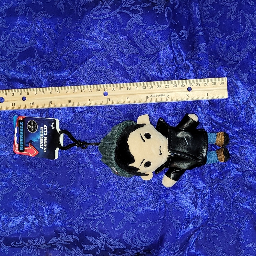 🍂3/$10 - Lootcrate Exclusive - Riverdale - Jughead Plush Bag Clip